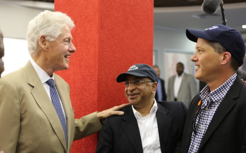 Lord Rumi Verjee and President Clinton